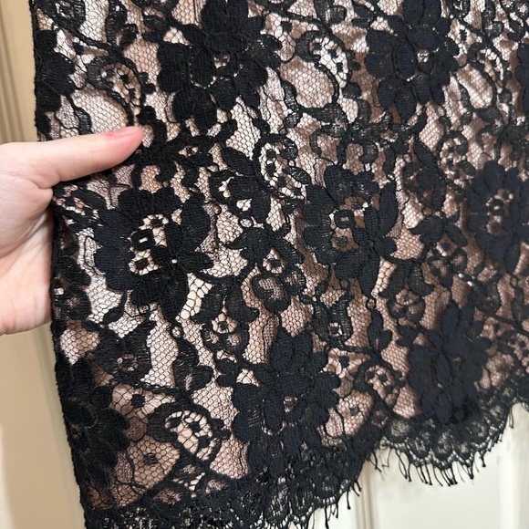Banana Republic Black Lace Pencil Skirt 🖤 - Picture 4 of 13